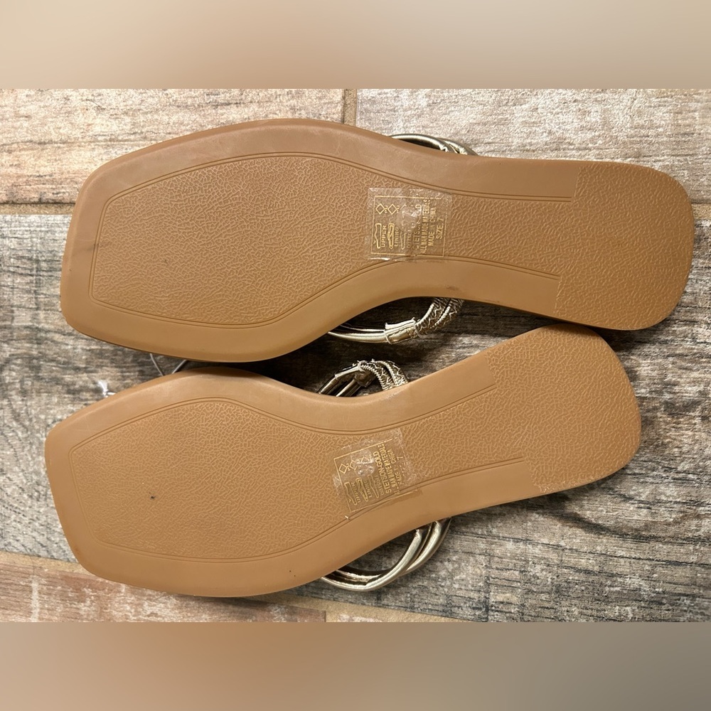 Like New AZALEA WANG Stetson Sandal/ Size 7 - Picture 4 of 6